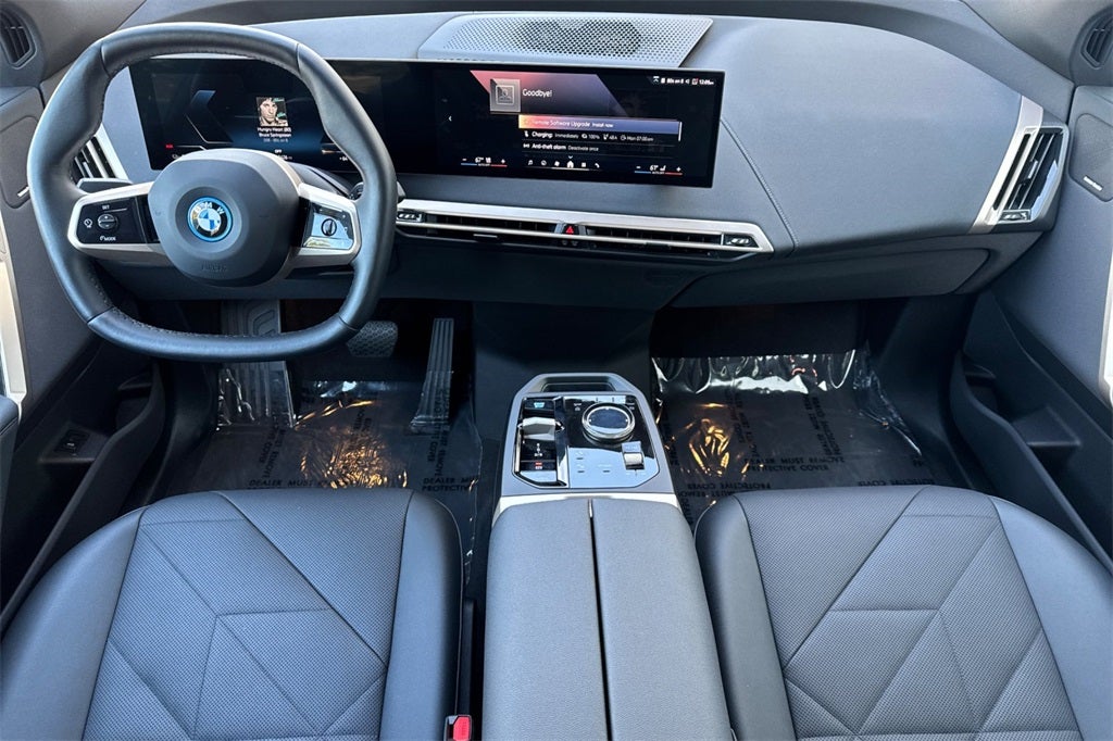 2025 BMW iX xDrive50