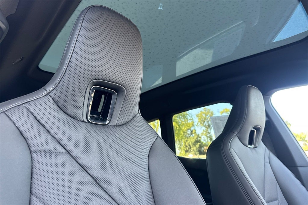 2025 BMW iX xDrive50