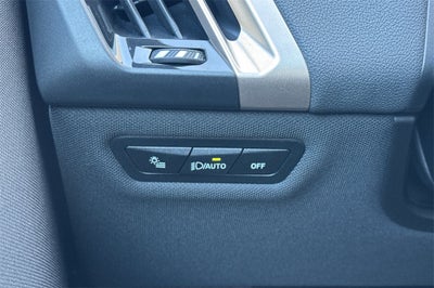 2025 BMW iX xDrive50