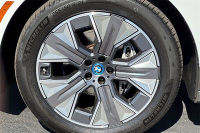 2025 BMW iX xDrive50