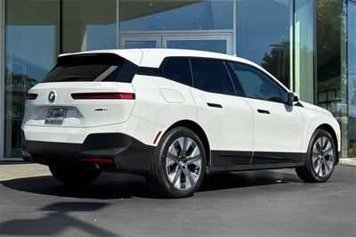 2025 BMW iX xDrive50