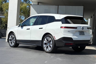 2025 BMW iX xDrive50