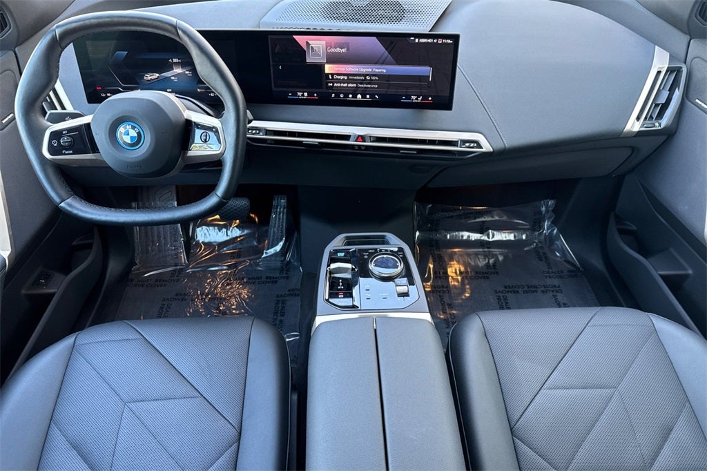 2025 BMW iX xDrive50