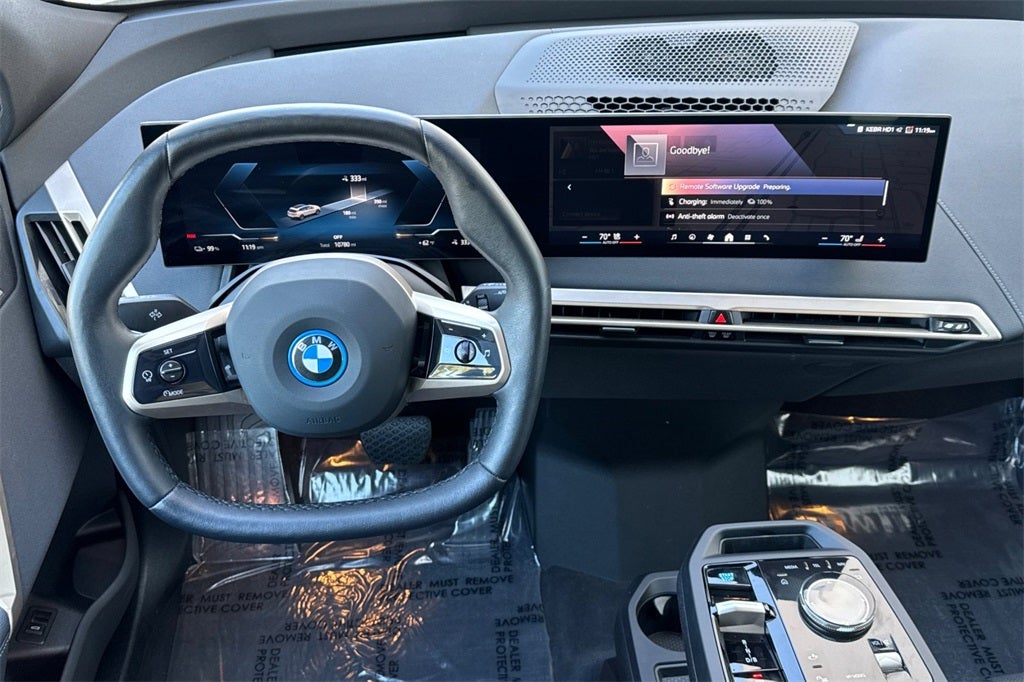2025 BMW iX xDrive50