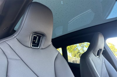 2025 BMW iX xDrive50