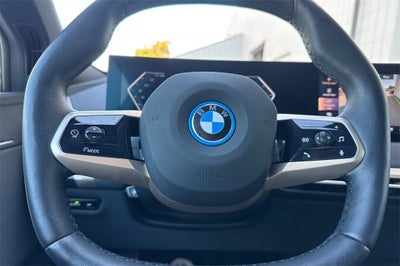 2025 BMW iX xDrive50
