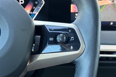 2025 BMW iX xDrive50
