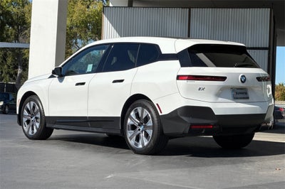 2025 BMW iX xDrive50