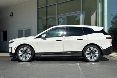 2025 BMW iX xDrive50