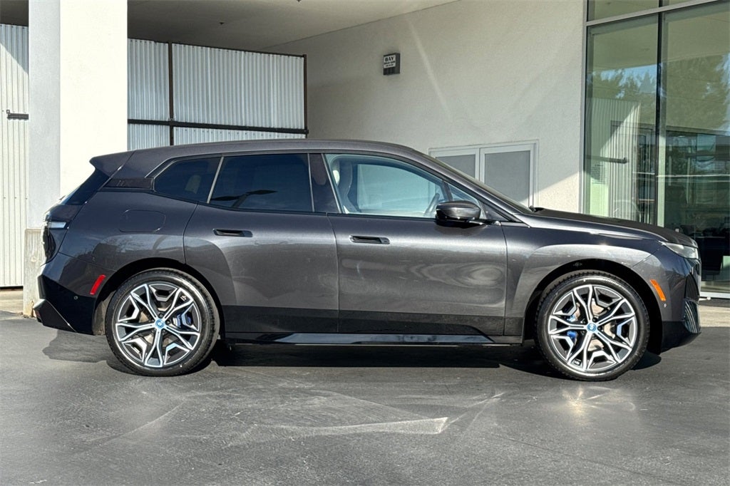 2024 BMW iX xDrive50