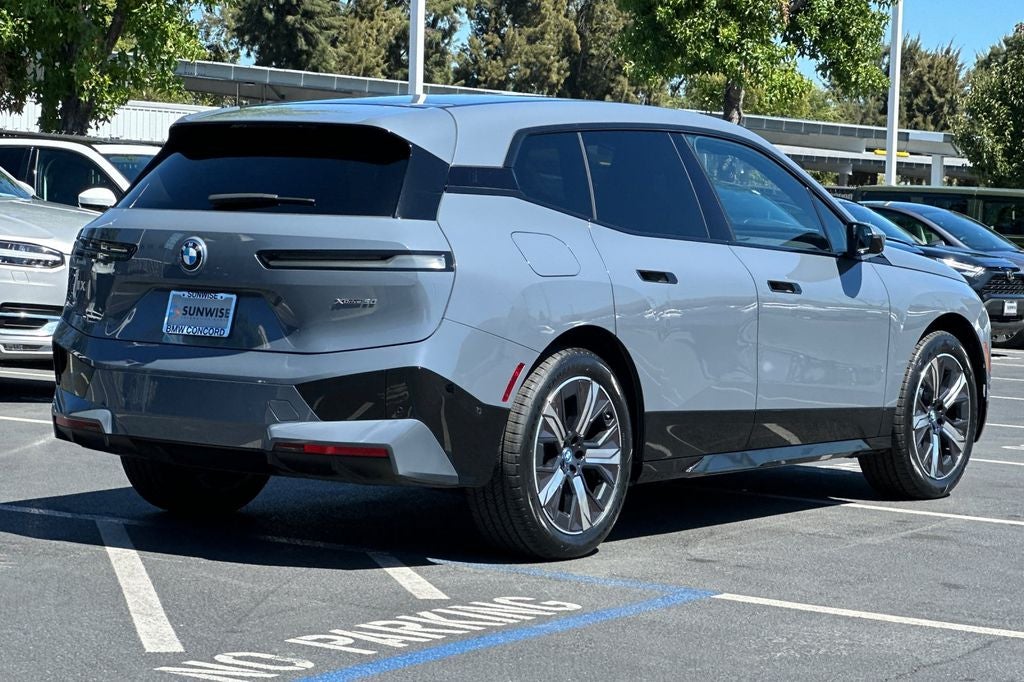 2024 BMW iX xDrive50