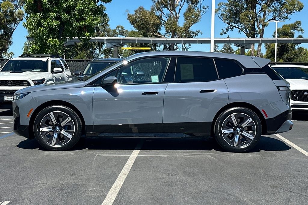 2024 BMW iX xDrive50