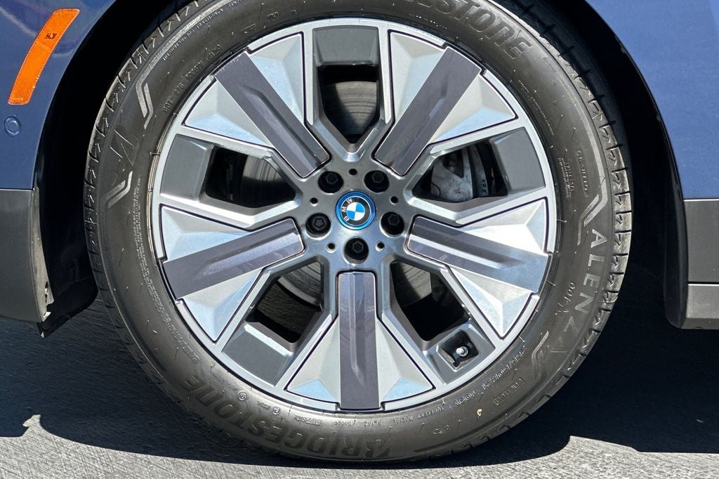 2023 BMW iX xDrive50
