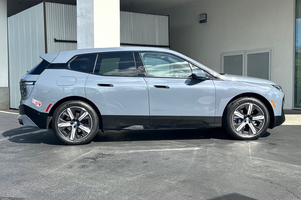 2024 BMW iX xDrive50