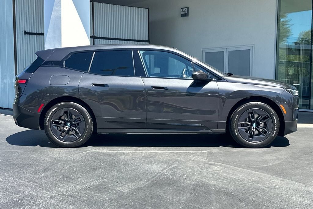 2024 BMW iX xDrive50