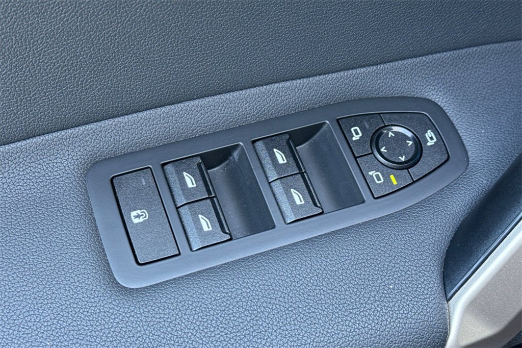 2025 BMW iX xDrive50