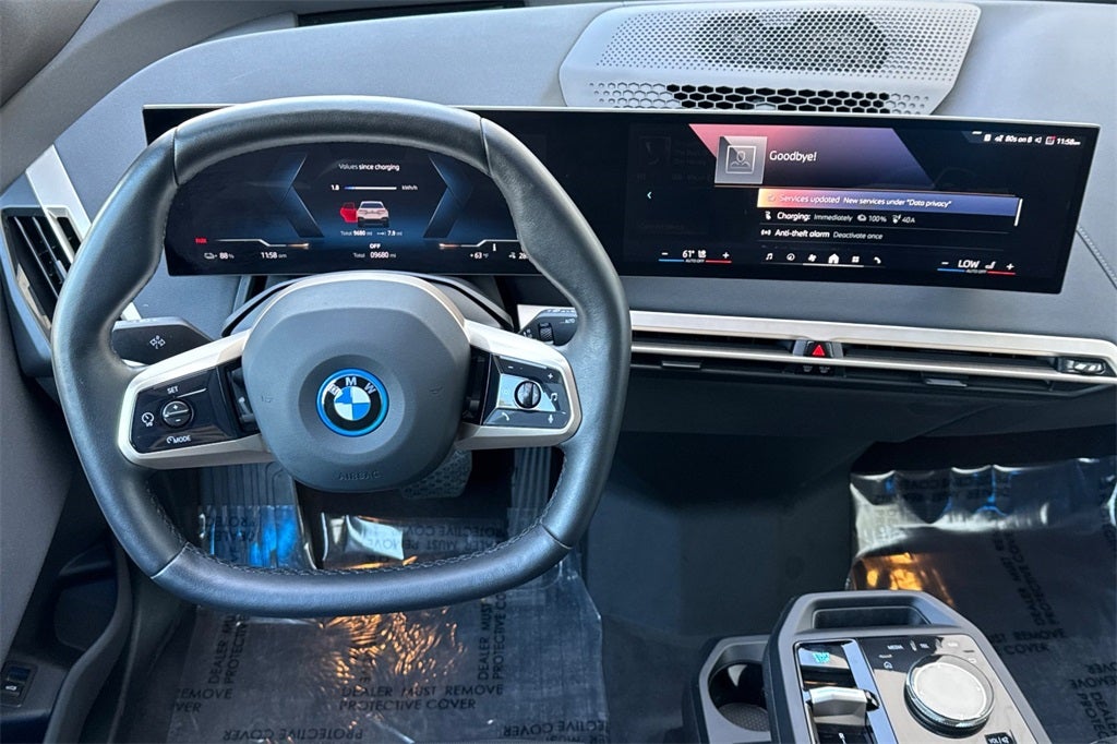 2025 BMW iX xDrive50