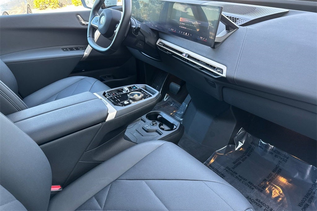 2025 BMW iX xDrive50