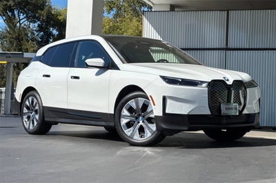 2025 BMW iX xDrive50