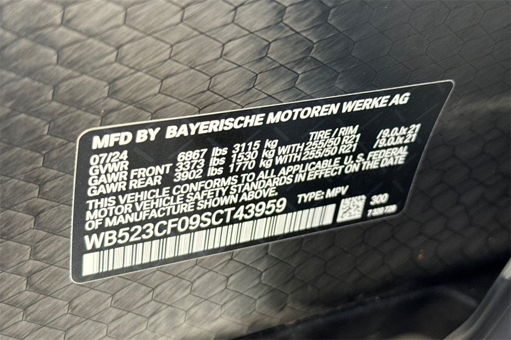 2025 BMW iX xDrive50