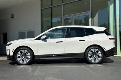 2025 BMW iX xDrive50