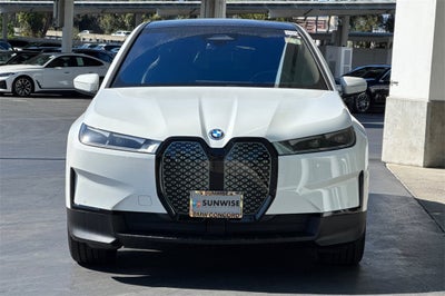 2025 BMW iX xDrive50
