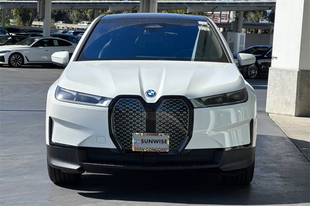 2025 BMW iX xDrive50