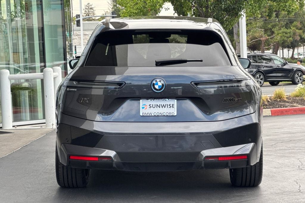 2023 BMW iX M60