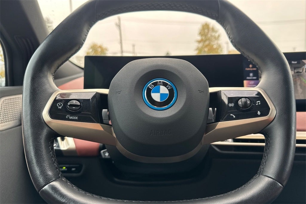 2023 BMW iX M60