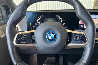 2023 BMW iX M60