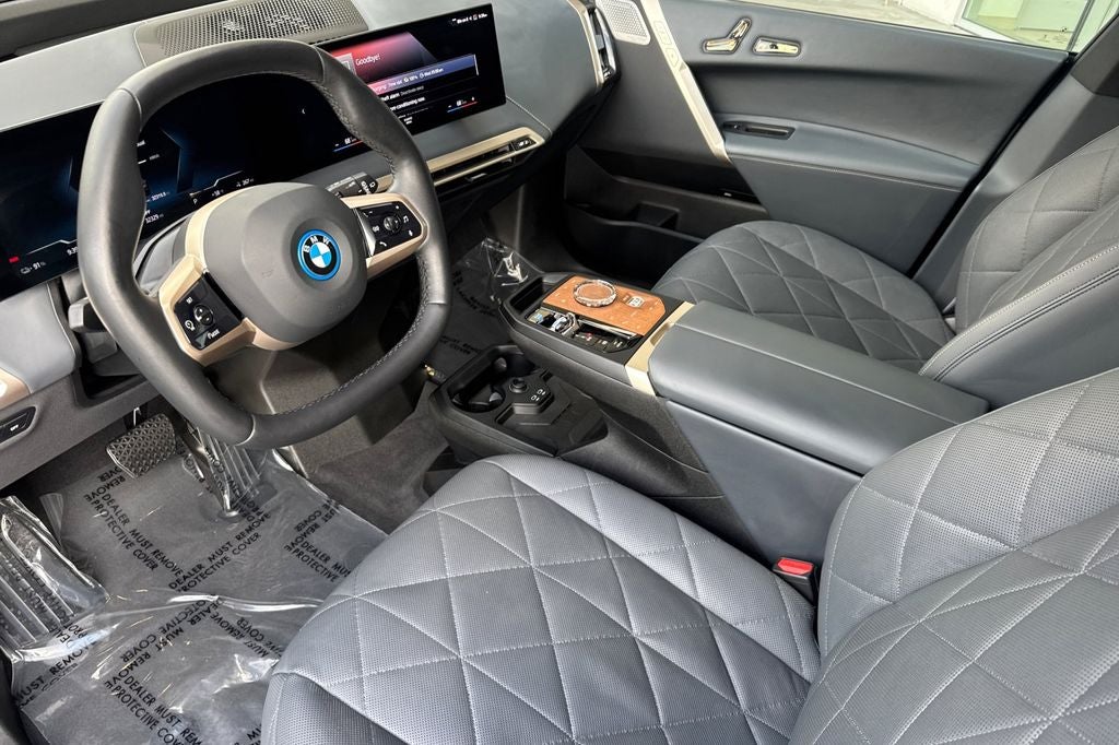 2023 BMW iX M60