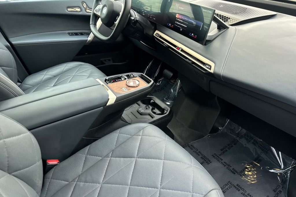 2023 BMW iX M60