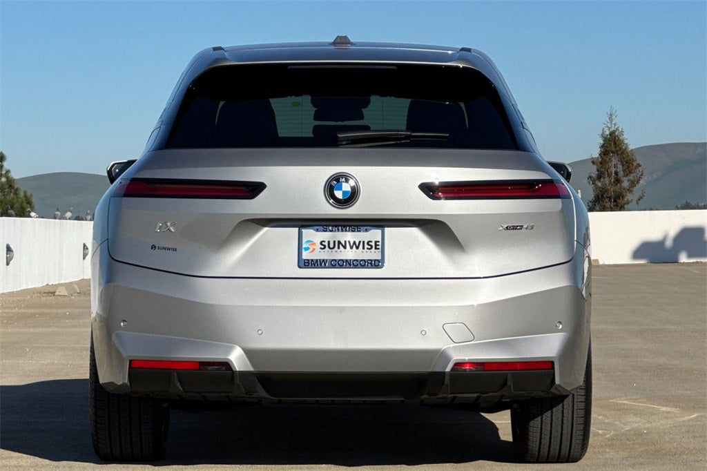 2026 BMW iX xDrive45
