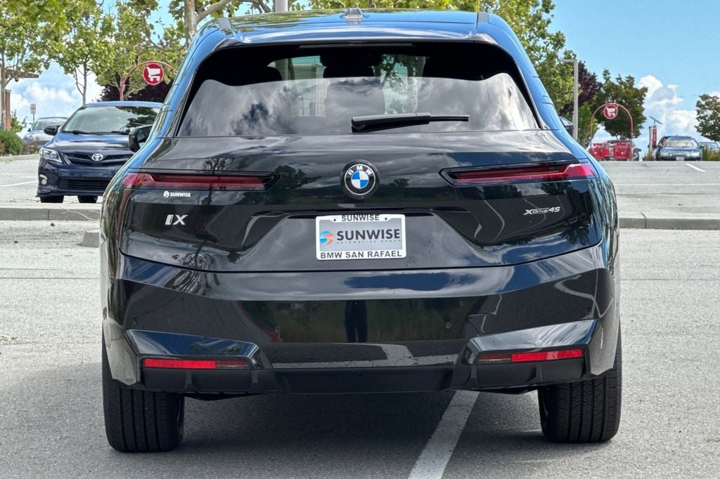 2026 BMW iX xDrive45