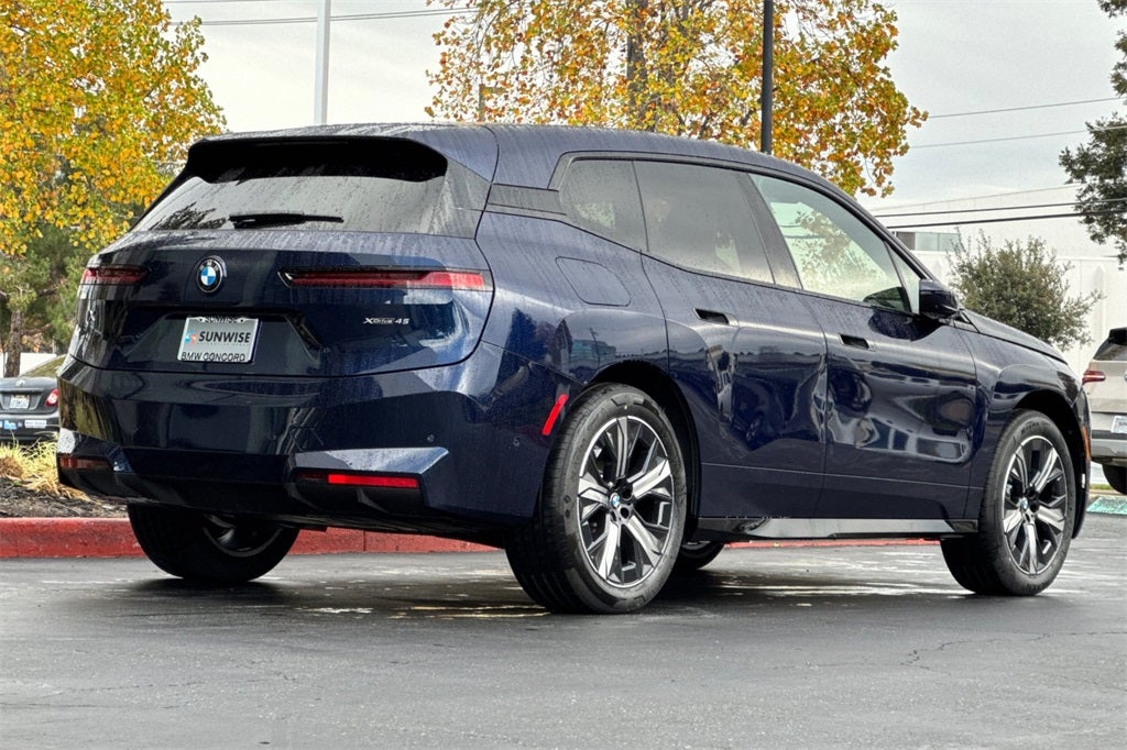 2026 BMW iX xDrive45