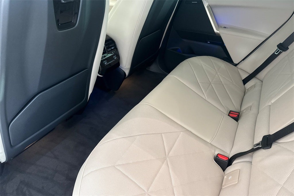 2026 BMW iX xDrive45