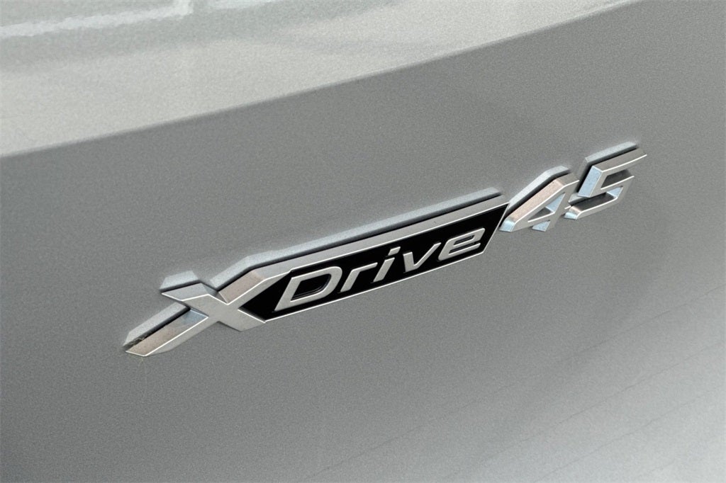 2026 BMW iX xDrive45