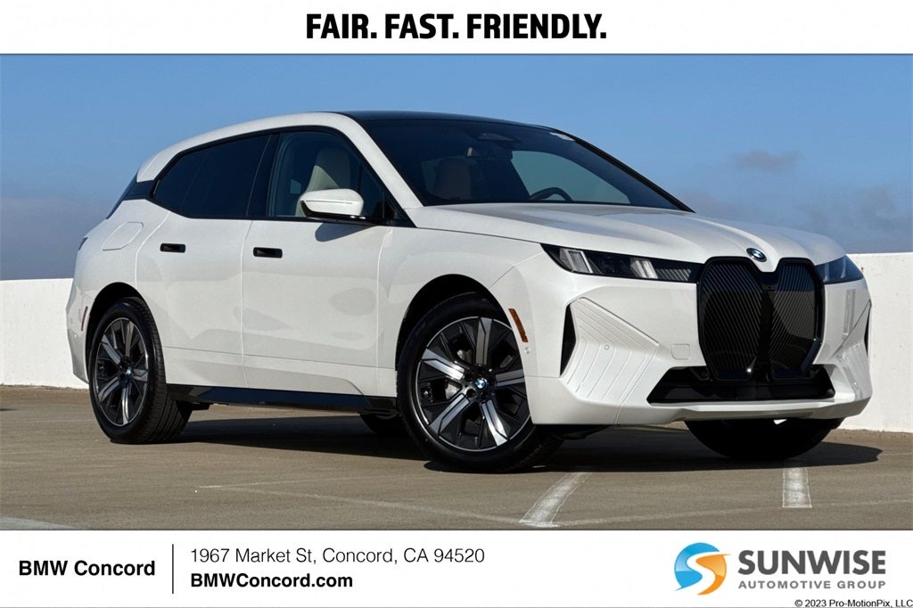 2026 BMW iX xDrive45