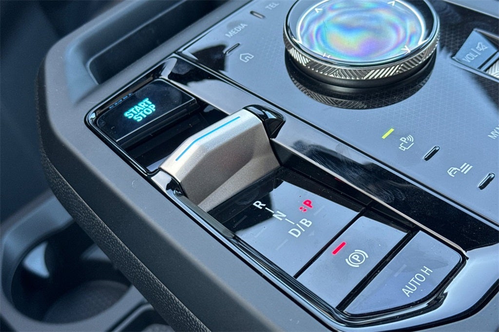 2026 BMW iX xDrive45