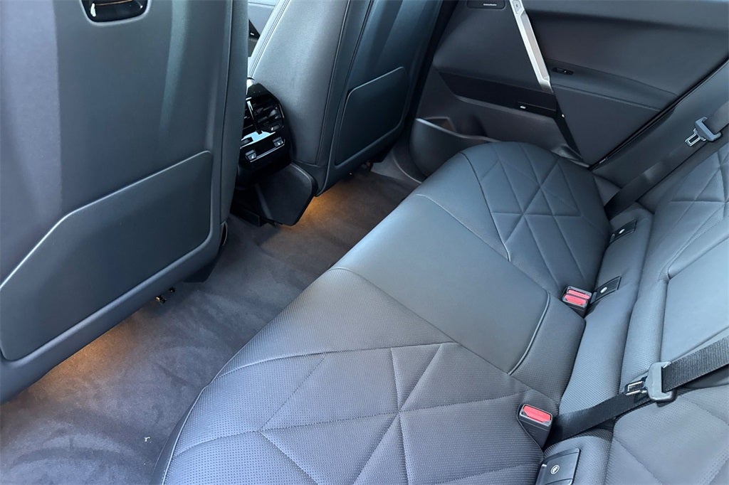 2026 BMW iX xDrive45