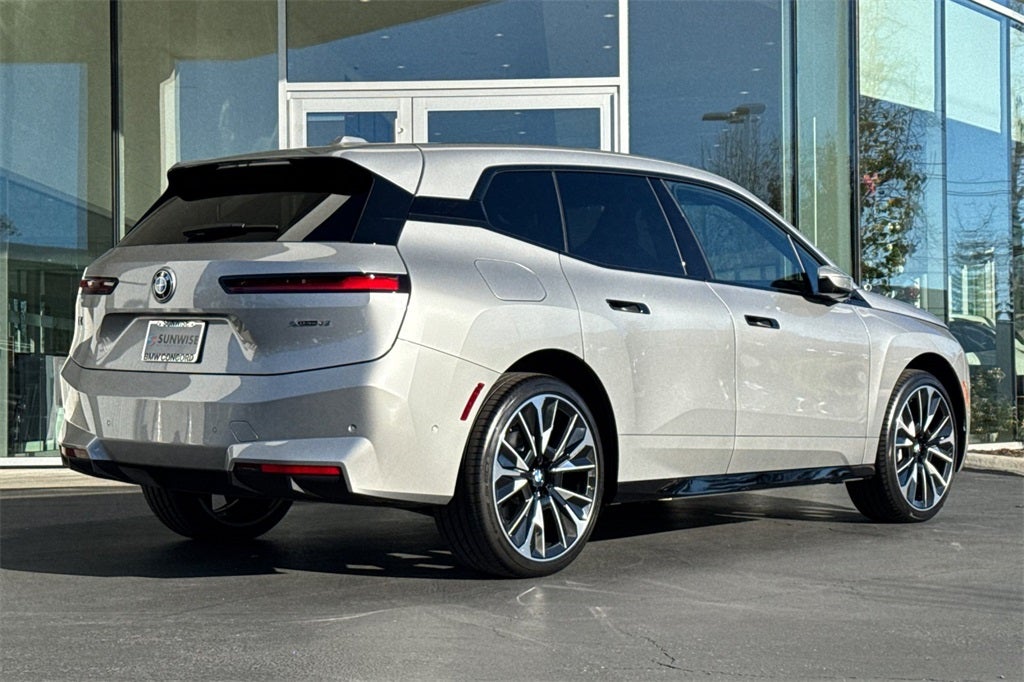 2026 BMW iX xDrive45