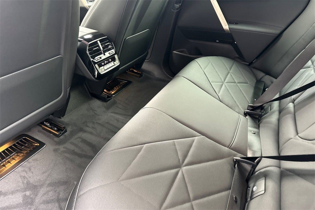 2026 BMW iX xDrive45