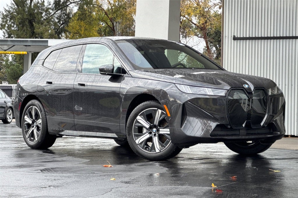 2026 BMW iX xDrive45