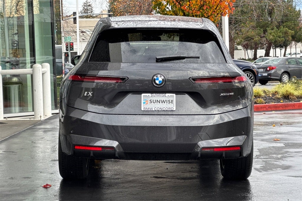 2026 BMW iX xDrive45