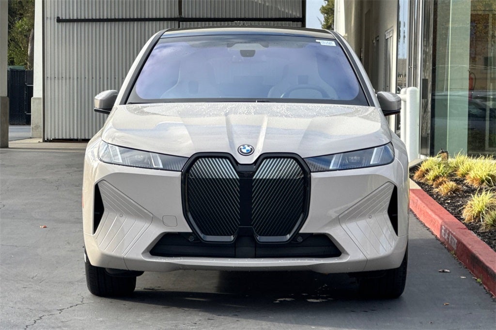 2026 BMW iX xDrive45
