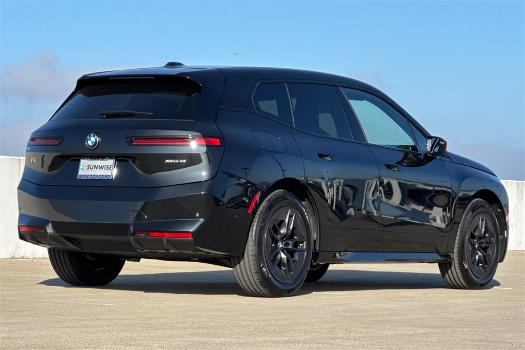 2026 BMW iX xDrive45