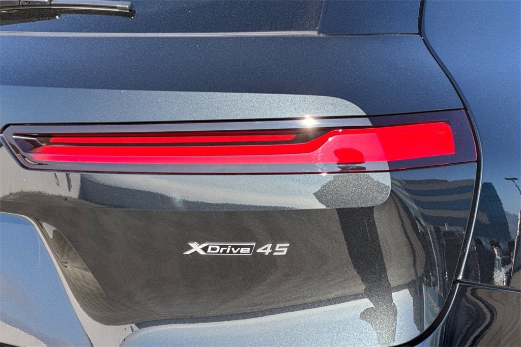 2026 BMW iX xDrive45