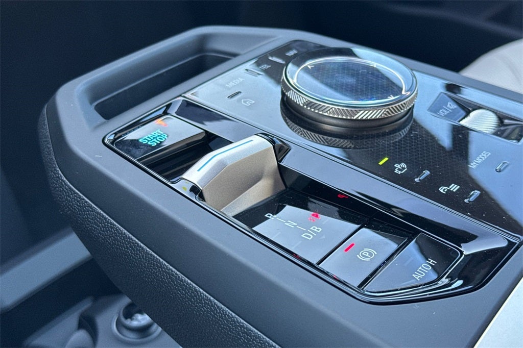 2026 BMW iX xDrive45