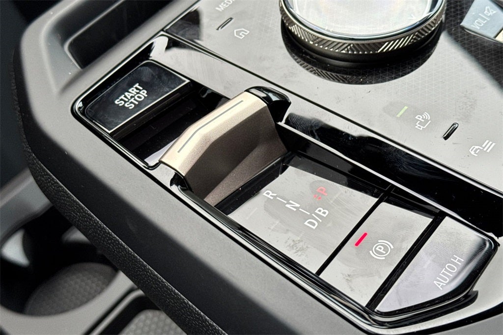 2026 BMW iX xDrive45