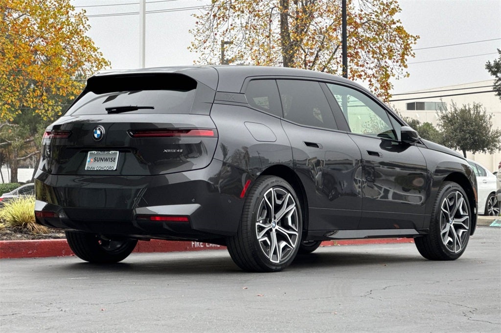 2026 BMW iX xDrive45